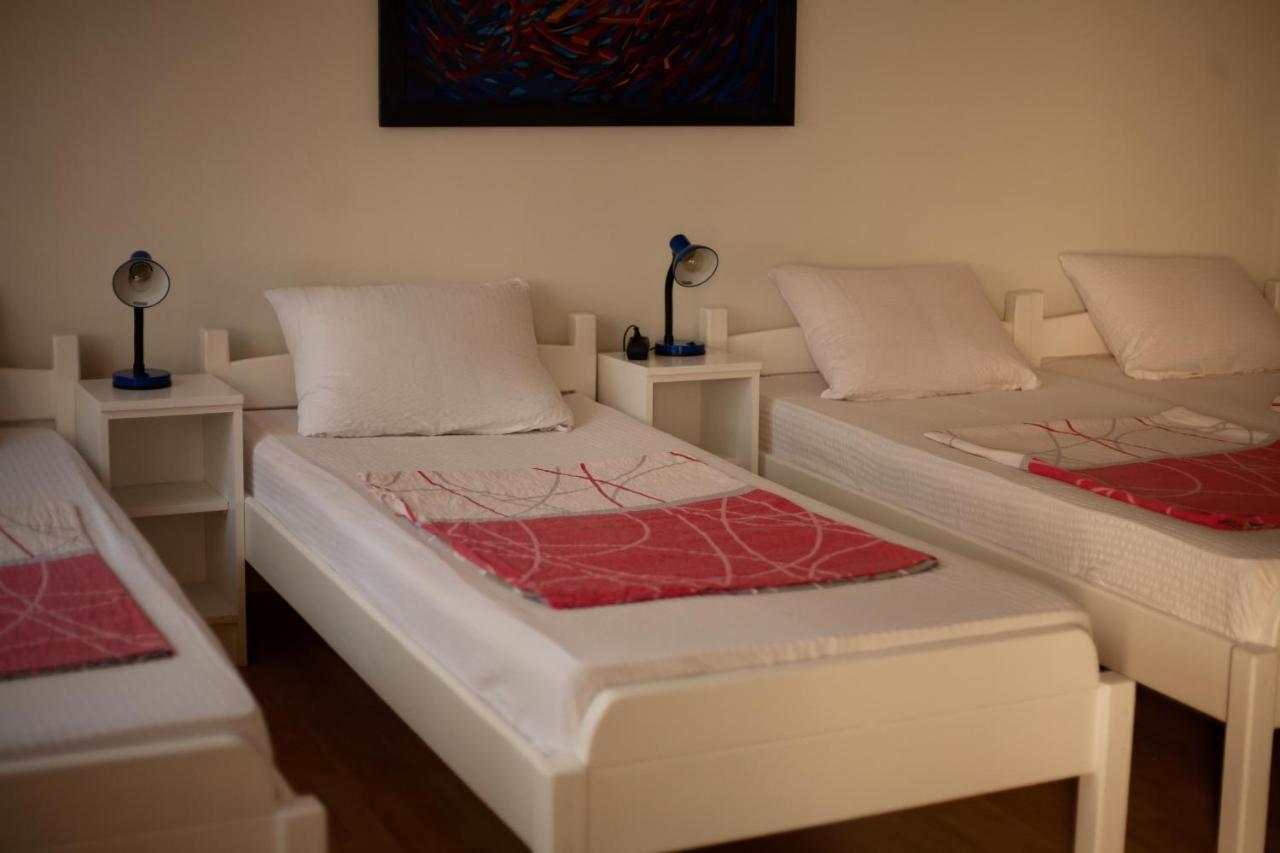 מוסטר Apartments Azra מראה חיצוני תמונה