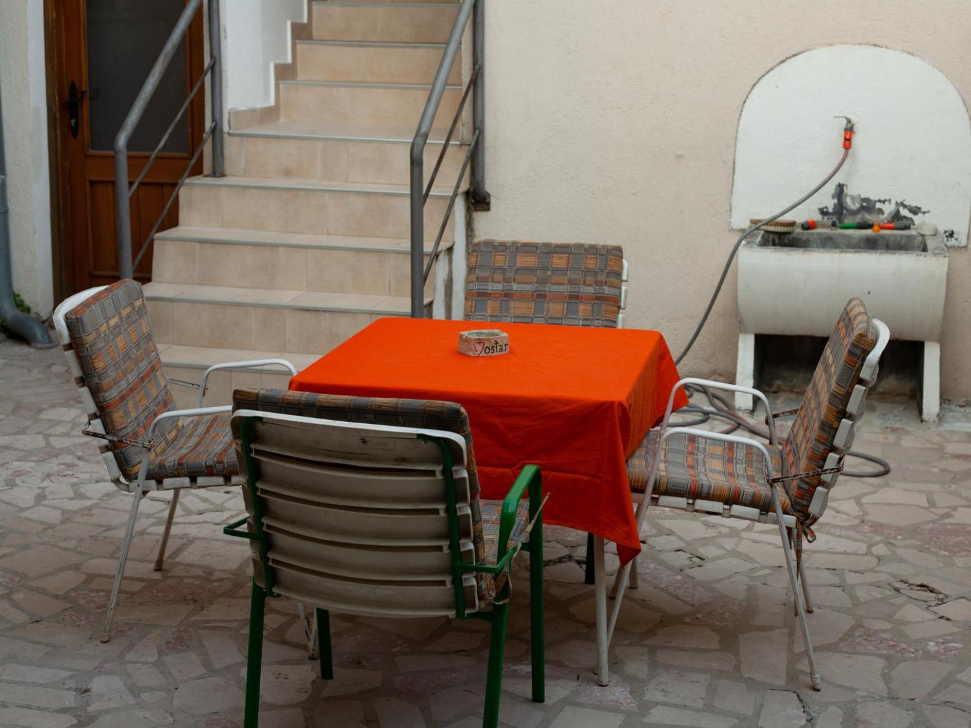 מוסטר Apartments Azra מראה חיצוני תמונה